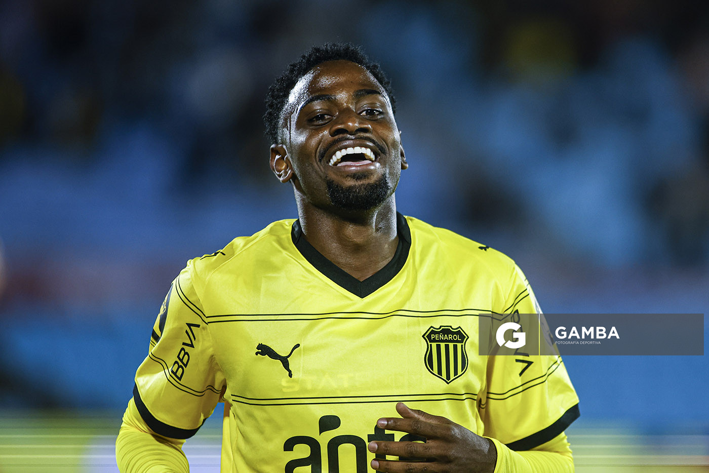 Luis Angulo, de Peñarol, Liga AUF Uruguaya. Estadio Centenario.