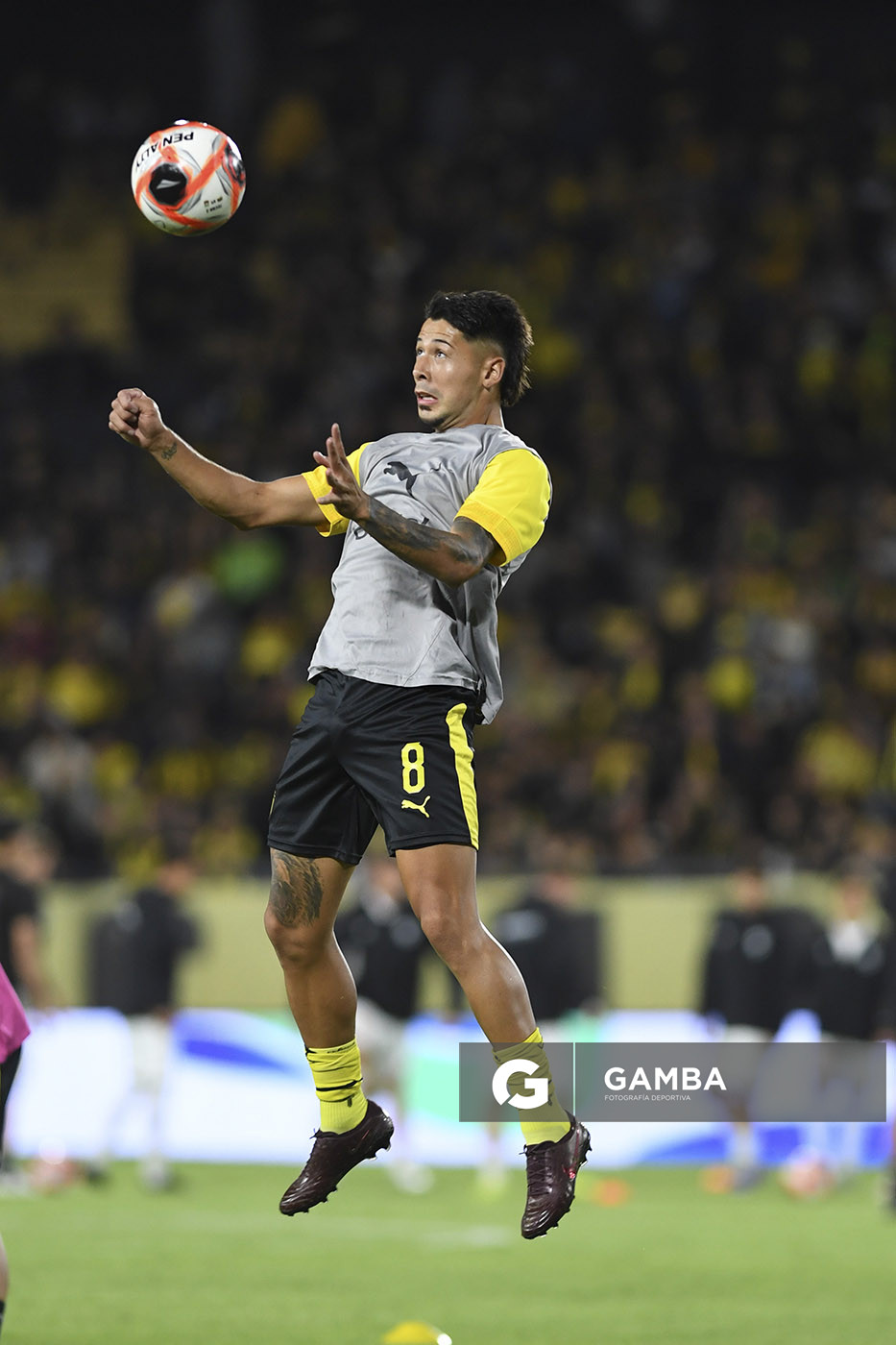 Roberto Fernández, de Peñarol, Liga AUF Uruguaya 2026. Estadio Campeón del Siglo.