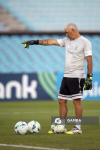 Jorge Contreras, entrenador de goleros de Racing, Copa Conmebol Sudamericana. Estadio Centenario.