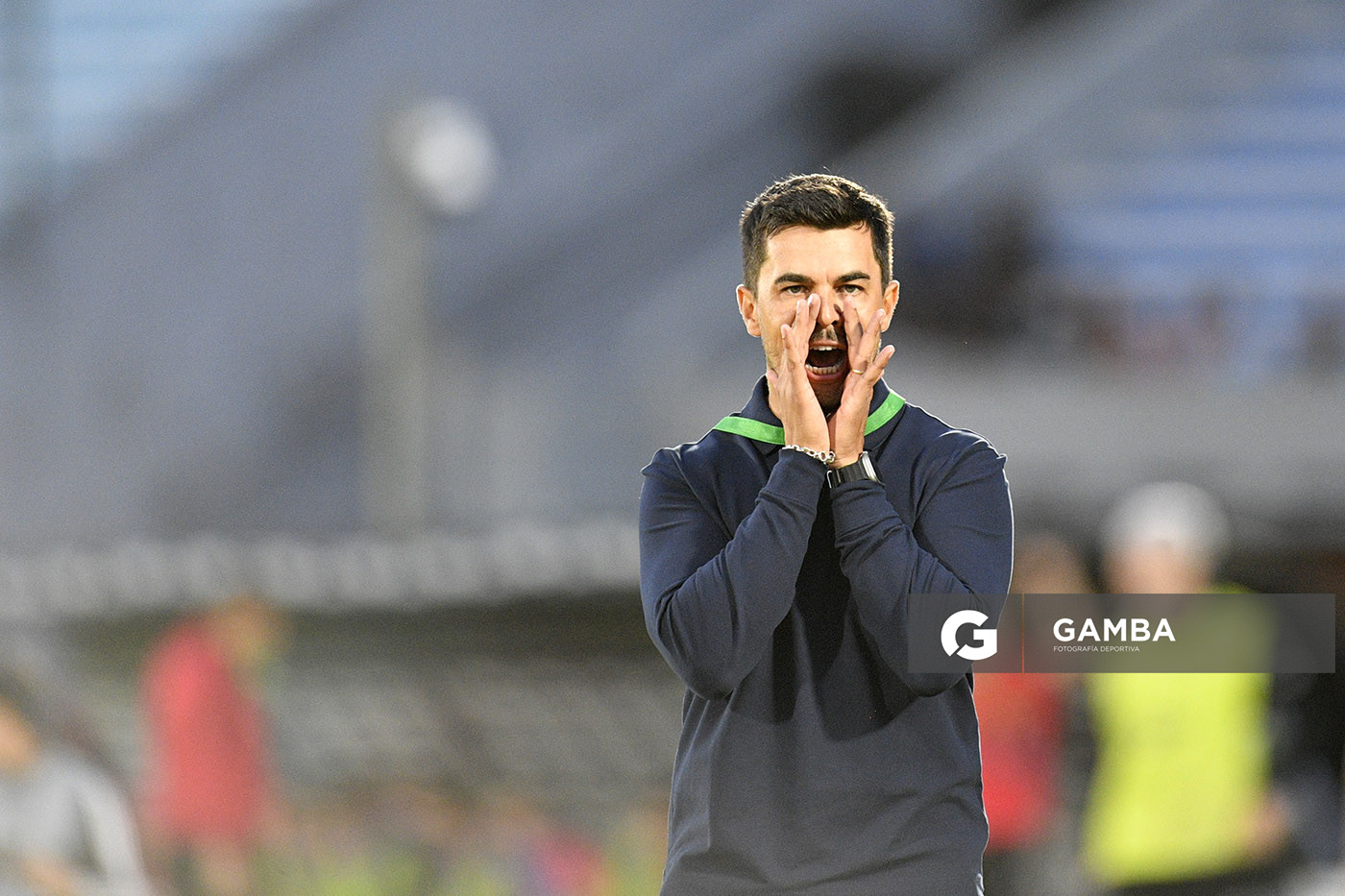 Cristian Chambian, director técnico de Racing, Copa Conmebol Sudamericana. Estadio Centenario.