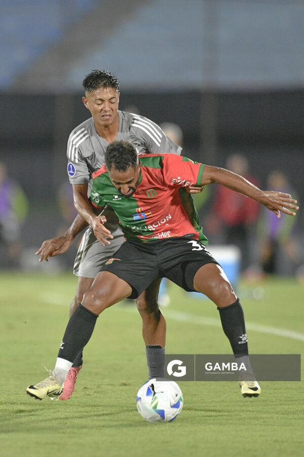 Juan Acosta, de Boston River, Copa Conmebol Sudamericana. Estadio Centenario.