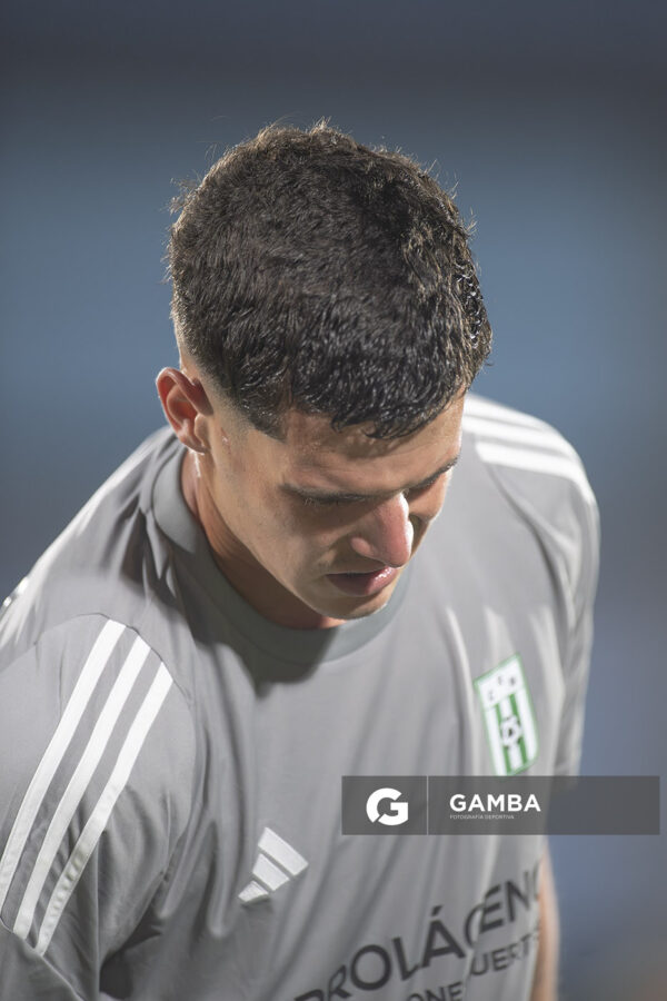 Ramiro Brazionis, de Racing, Copa Conmebol Sudamericana. Estadio Centenario.