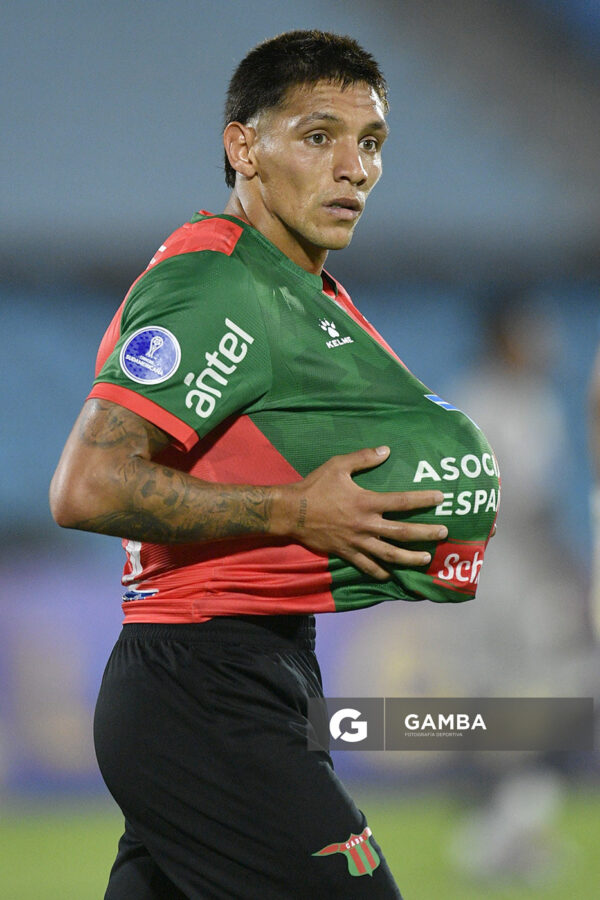Fredy Martínez, de Boston River, Copa Conmebol Sudamericana. Estadio Centenario.