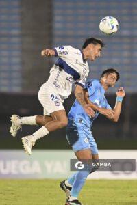 Lucas Paul de los Santos, de Defensor Sporting, Copa Conmebol Sudamericana. Estadio Centenario.