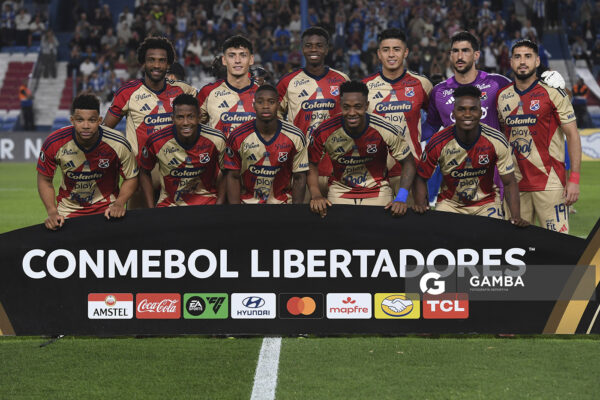 Titulares de Independiente Medellín. Copa Conmebol Libertadores. Estadio Gran Parque Central.