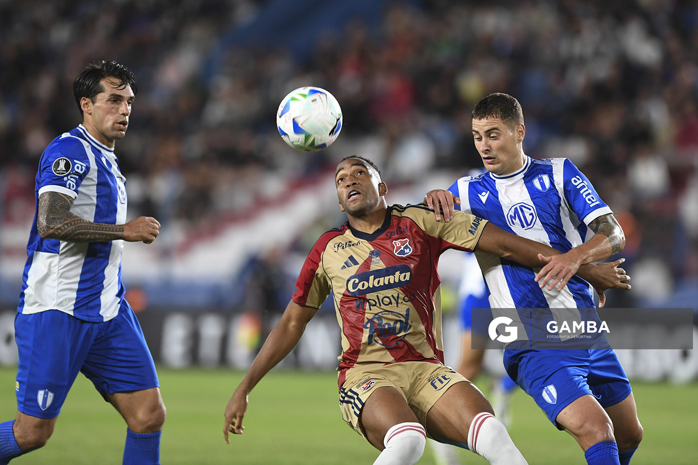 Hayen Palacios, de Independiente Medellín, Copa Conmebol Libertadores. Estadio Gran Parque Central.