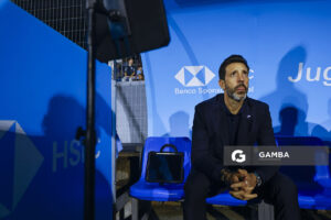 Jorge Bava, director técnico de Nacional, Liga AUF Uruguaya. Estadio Charrúa.