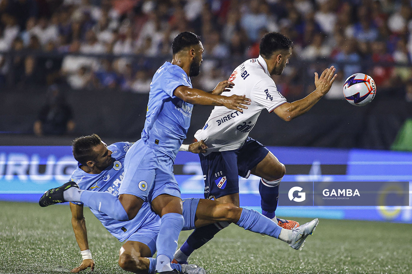 Maximiliano Gómez, de Nacional, Liga AUF Uruguaya. Estadio Charrúa.