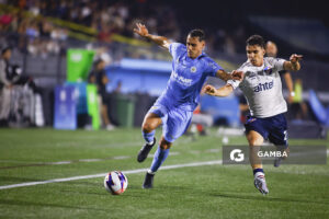 Facundo Silvera, de Montevideo City Torque, Liga AUF Uruguaya. Estadio Charrúa.