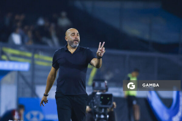 Marcelo Méndez, director técnico de Montevideo City Torque, Liga AUF Uruguaya. Estadio Charrúa.