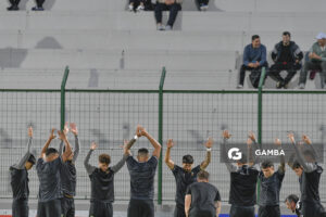 Jugadores de Deportivo Maldonado. Liga AUF Uruguaya. Estadio Domingo Burgueño.