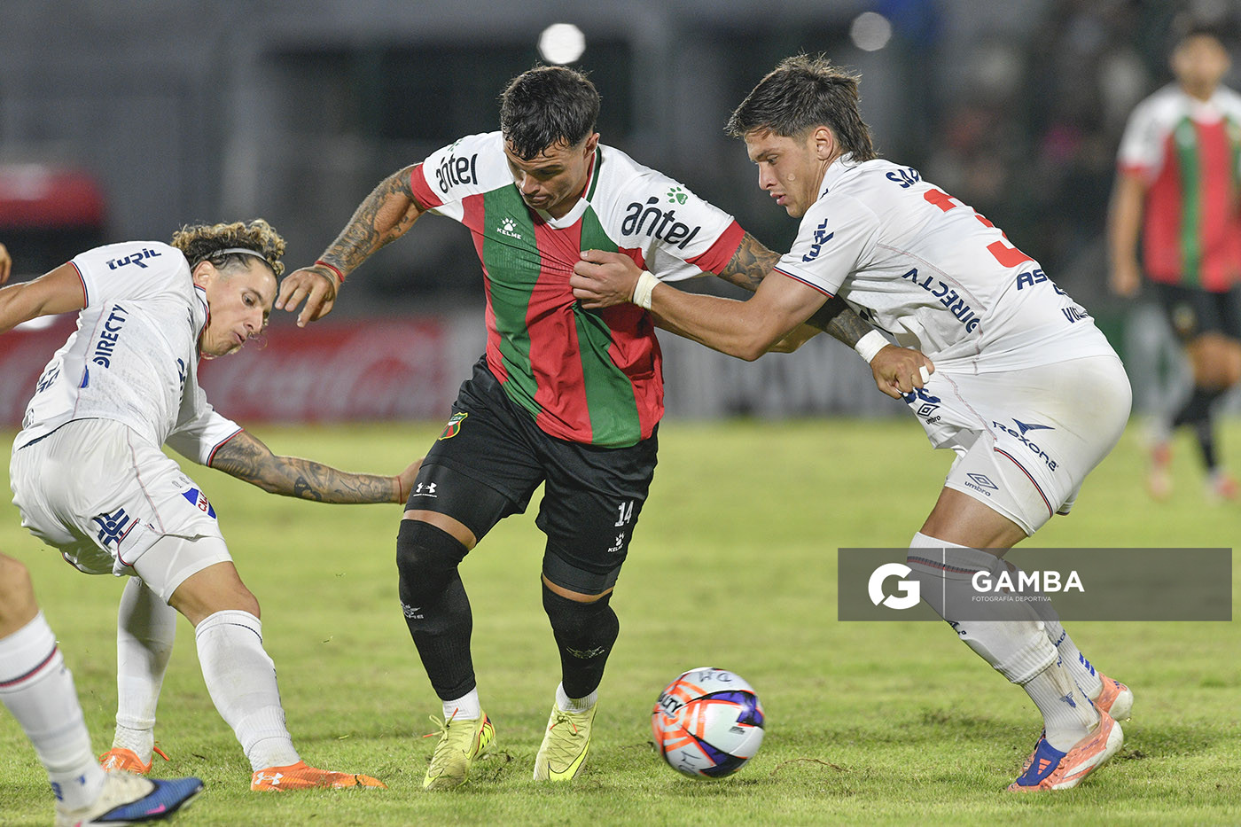 Christian Tabó, de Deportivo Maldonado, Liga AUF Uruguaya. Estadio Domingo Burgueño.