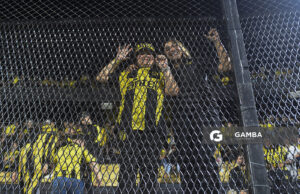 Hinchas de Peñarol. Copa Conmebol Libertadores. Estadio Campeón del Siglo.
