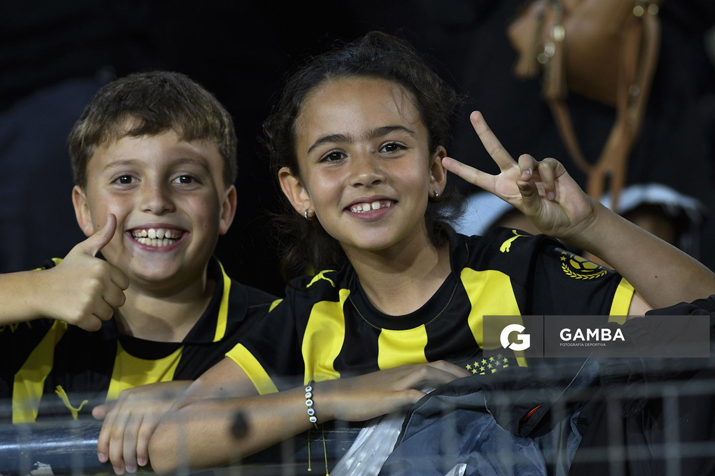 Hinchas de Peñarol. Copa Conmebol Libertadores. Estadio Campeón del Siglo.
