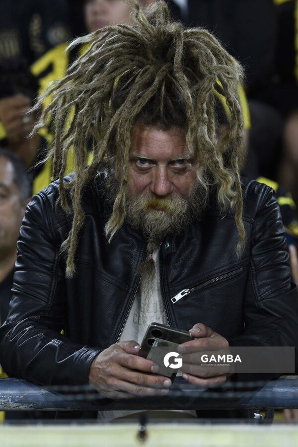 Hinchas de Peñarol. Copa Conmebol Libertadores. Estadio Campeón del Siglo.