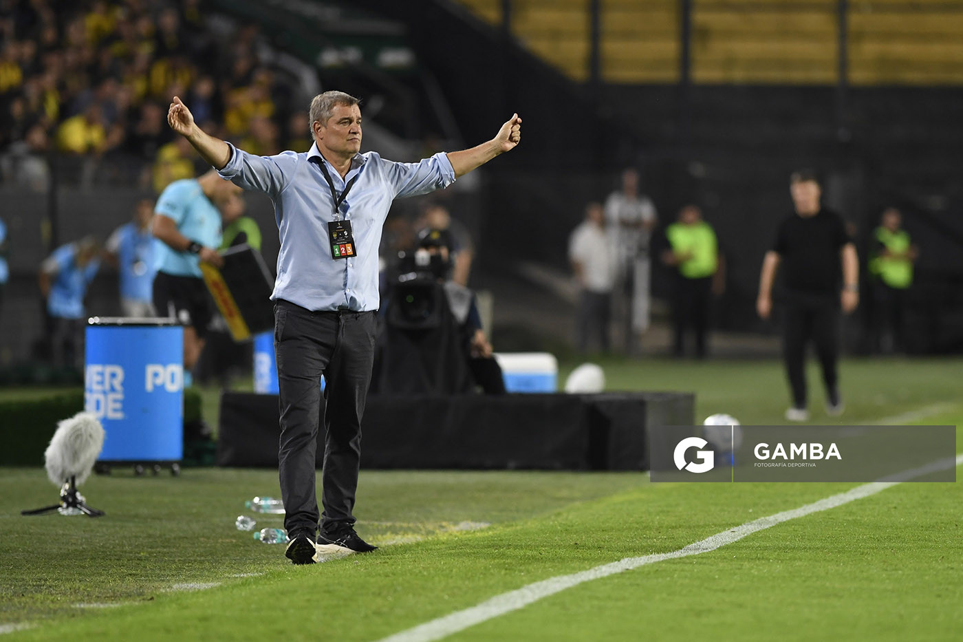 Diego Aguirre, director técnico de Peñarol, Copa Conmebol Libertadores. Estadio Campeón del Siglo.