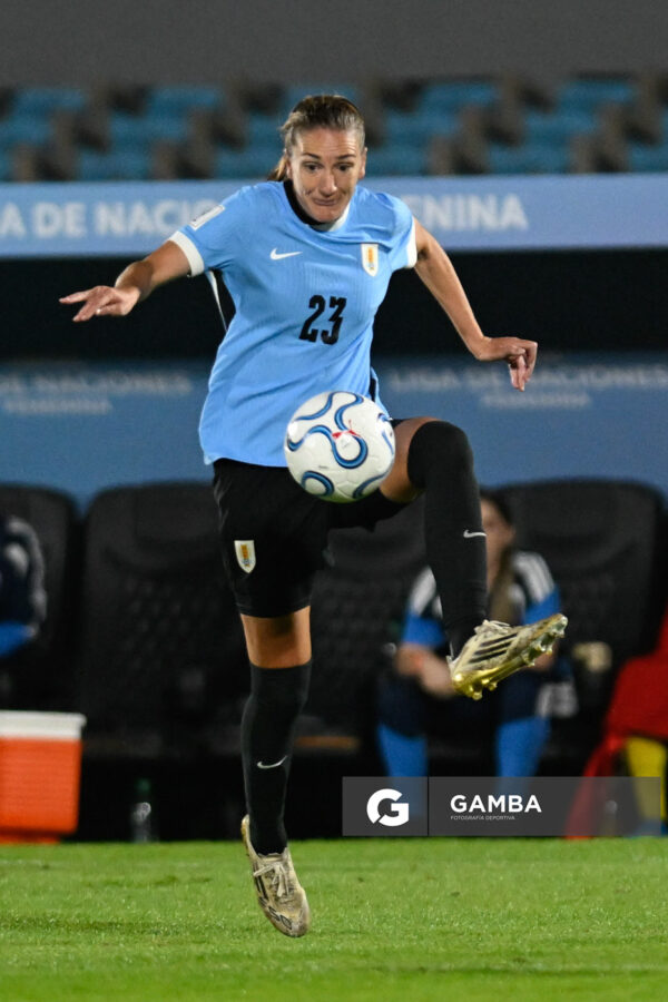 Conmebol Liga de Naciones Femenina . Estadio Centenario.