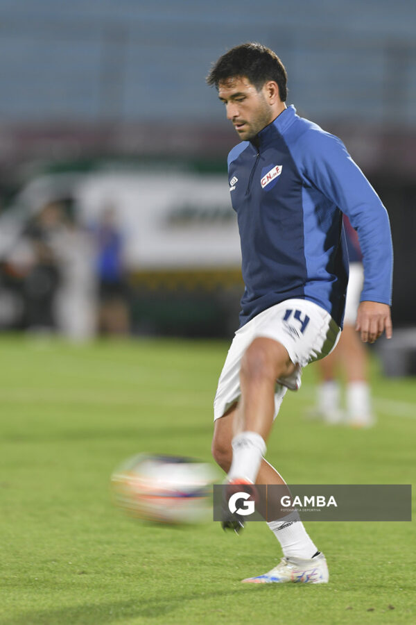 Nicolás Lodeiro, de Nacional, Liga AUF Uruguaya. Estadio Centenario.