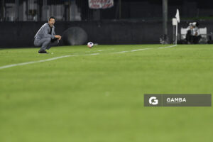 Jorge Bava, director técnico de Nacional, Liga AUF Uruguaya. Estadio Centenario.