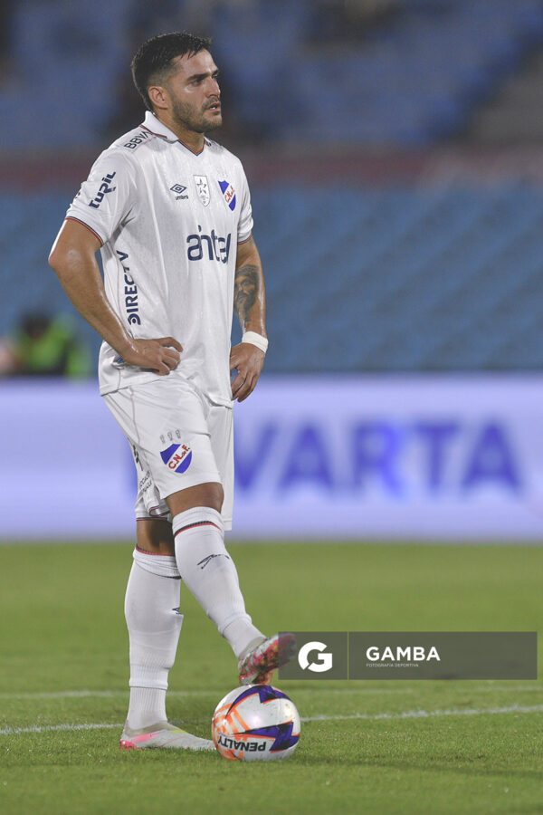 Maximiliano Gómez, de Nacional, Liga AUF Uruguaya. Estadio Centenario.