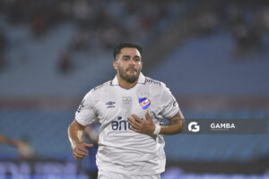 Maximiliano Gómez, de Nacional, Liga AUF Uruguaya. Estadio Centenario.