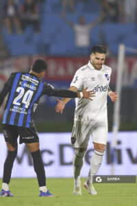 Maximiliano Gómez, de Nacional, Liga AUF Uruguaya. Estadio Centenario.