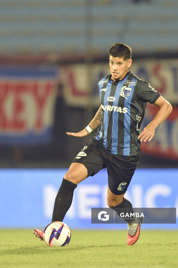 Facundo Barceló, de Liverpool, Liga AUF Uruguaya. Estadio Centenario.
