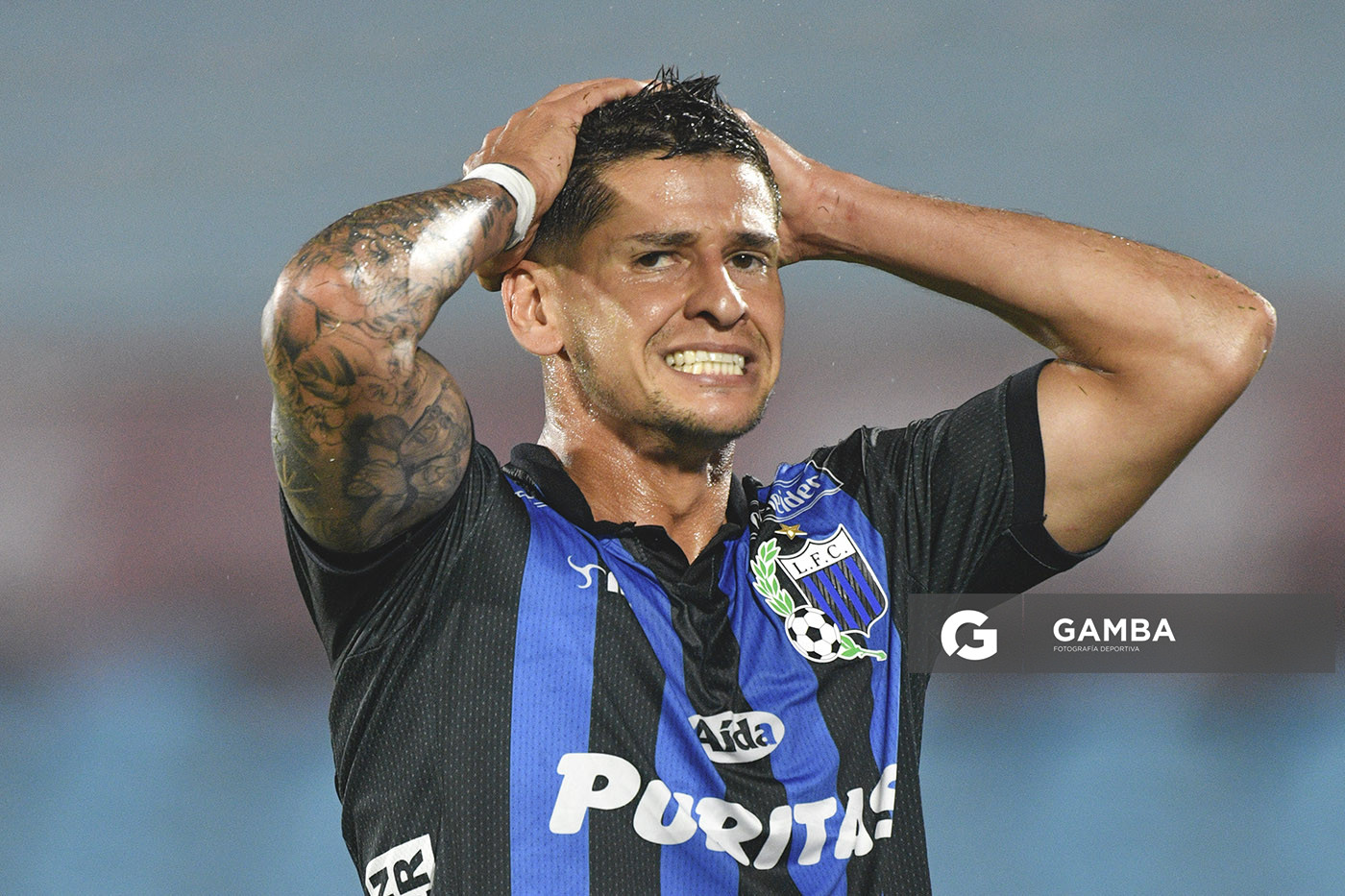 Facundo Barceló, de Liverpool, Liga AUF Uruguaya. Estadio Centenario.