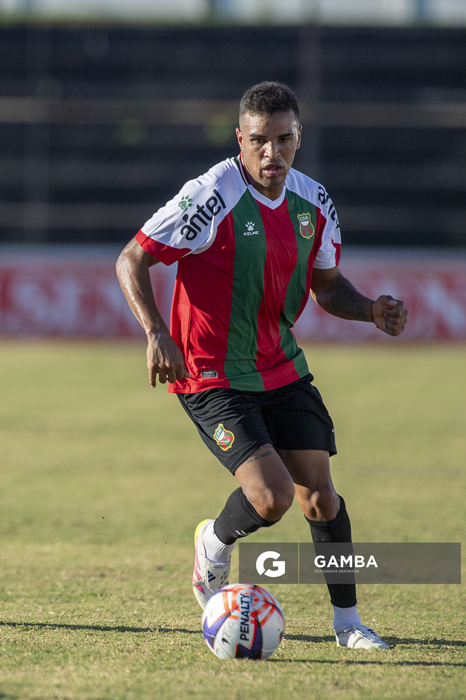 Maximiliano Noble, de Deportivo Maldonado, Liga AUF Uruguaya. Estadio María Mincheff de Lazaroff.
