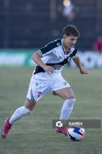 Enzo Cabrera, de Danubio, Liga AUF Uruguaya. Estadio María Mincheff de Lazaroff.