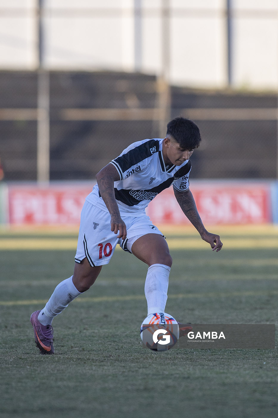 Mateo Peralta, de Danubio, Liga AUF Uruguaya. Estadio María Mincheff de Lazaroff.