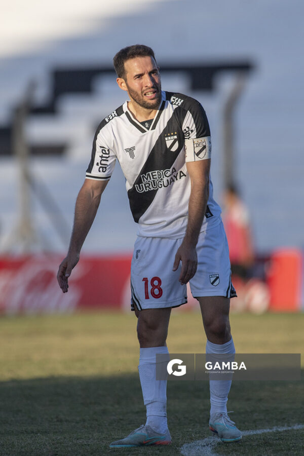 Camilo Mayada, de Danubio, Liga AUF Uruguaya. Estadio María Mincheff de Lazaroff.