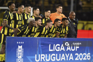 Titulares de Peñarol. Liga AUF Uruguaya. Estadio Campeón del Siglo.