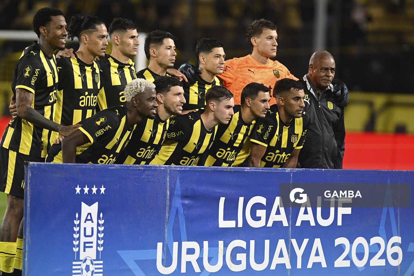 Titulares de Peñarol. Liga AUF Uruguaya. Estadio Campeón del Siglo.
