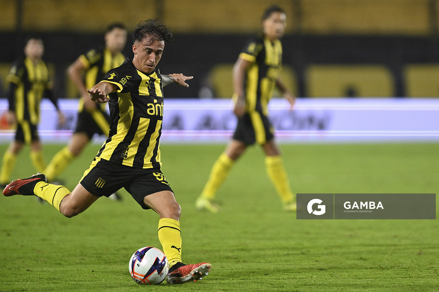 Franco González, de Peñarol, Liga AUF Uruguaya. Estadio Campeón del Siglo.