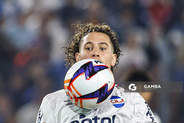 Luciano Boggio, de Nacional, Liga AUF Uruguaya 2026. Estadio Gran Parque Central.