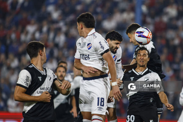 Agustín Rogel, de Nacional, Liga AUF Uruguaya 2026. Estadio Gran Parque Central.