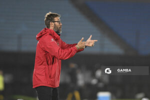 Ignacio Ithurralde, director técnico de Boston River, Copa Conmebol Sudamericana. Estadio Centenario.
