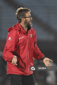 Ignacio Ithurralde, director técnico de Boston River, Copa Conmebol Sudamericana. Estadio Centenario.