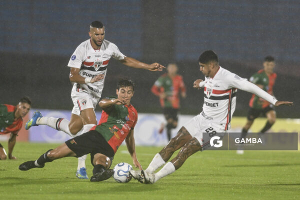 Francisco Bonfiglio, de Boston River, Copa Conmebol Sudamericana. Estadio Centenario.