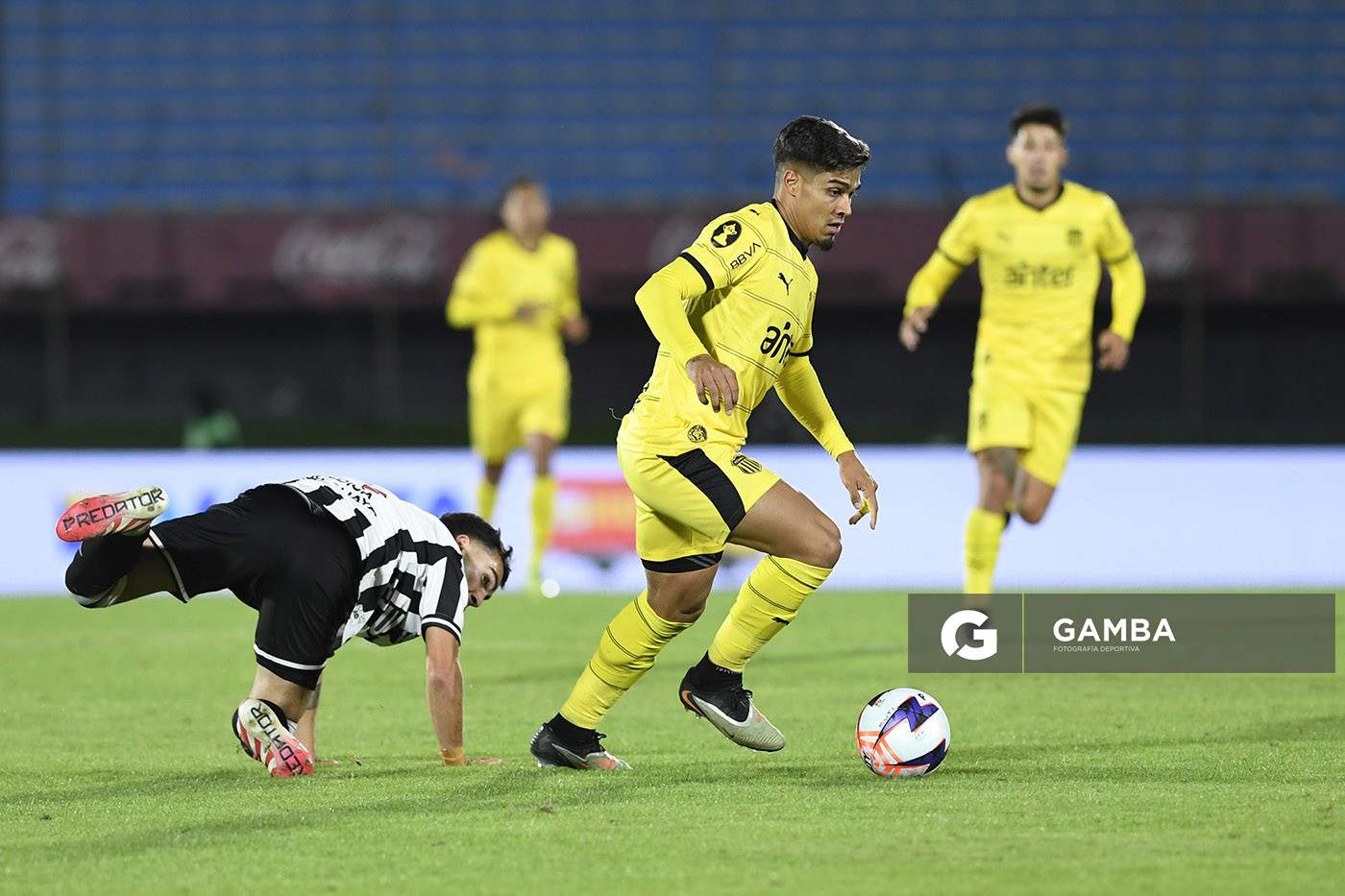 Matías Arezo, de Peñarol, Liga AUF Uruguaya 2026. Estadio Centenario.