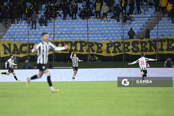 Facundo Labandeira, de Wanderers, Liga AUF Uruguaya 2026. Estadio Centenario.