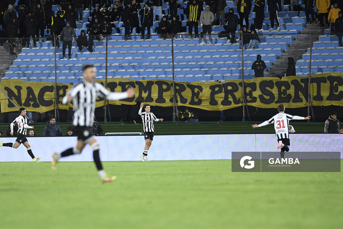 Facundo Labandeira, de Wanderers, Liga AUF Uruguaya 2026. Estadio Centenario.
