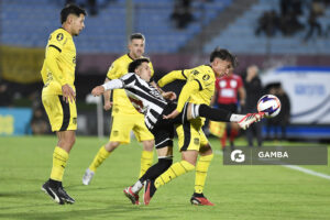 Nahuel Furtado, de Wanderers, Liga AUF Uruguaya 2026. Estadio Centenario.