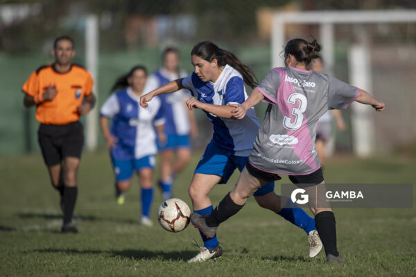 Verónica Calcerrada, de Granjeros, Campeonato Minuano Femenino. Estadio Parque Walter Montero.