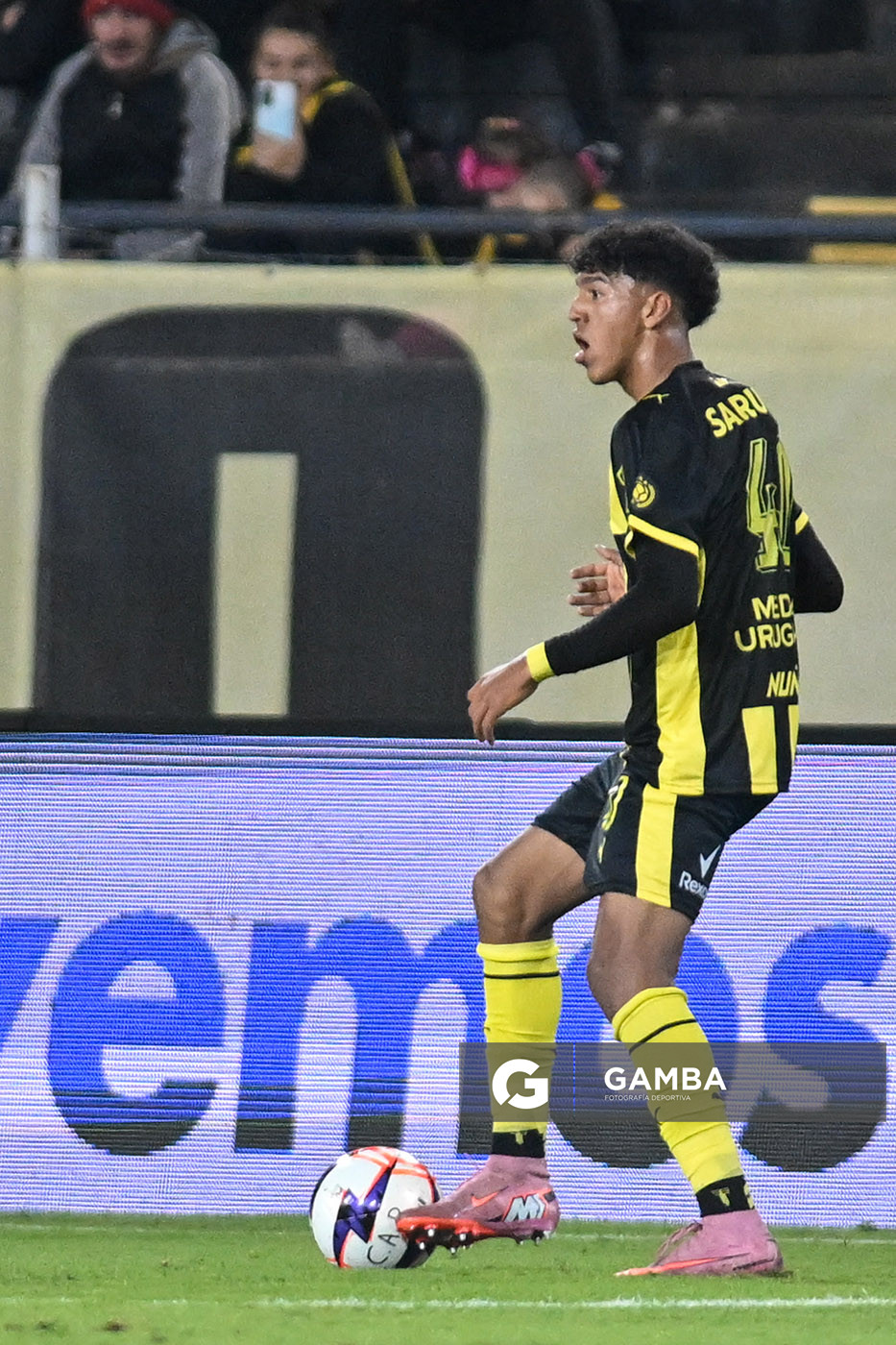 Brian Barboza, de Peñarol, Liga AUF Uruguaya. Estadio Campeón del Siglo.