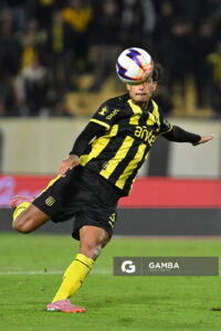 Mauricio Lemos, de Peñarol, Liga AUF Uruguaya. Estadio Campeón del Siglo.