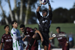 Gastón Rodríguez, golero de Montevideo City Torque, Liga AUF Uruguaya. Estadio Parque Osvaldo Roberto.