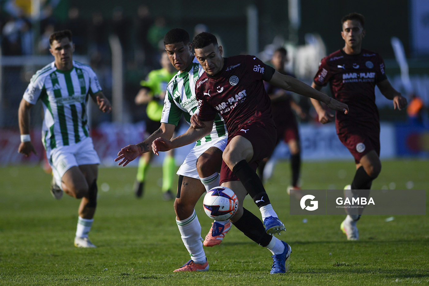 Kevin Silva, de Montevideo City Torque, Liga AUF Uruguaya. Estadio Parque Osvaldo Roberto.