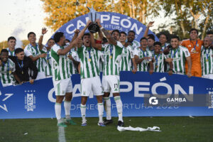 Racing Campeón del Torneo Apertura. Liga AUF Uruguaya. Estadio Parque Osvaldo Roberto.
